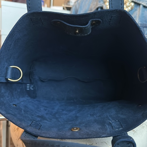 Portland Leather goods mini crossbody tote đź’™ Deep Waters navy blue đź’™ - Picture 10 of 17